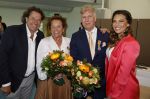 Ede, 26 April 2024
Koninklijke onderscheidingen voor
Marcel Boekhoorn enMarlies Boekhoorn
Burgemeester Rene Verhulst
Marcel Boekhoorn en Marlies Boekhoorn en hun partners Rebecca Cabau v Kasberegn en Erik v Heeswijk