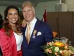 Ede, 26 April 2024
Koninklijke onderscheidingen voor
Marcel Boekhoorn en Rebecca Cabau v Kasbergen
Burgemeester Rene Verhulst
