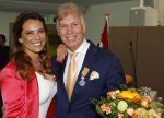 Ede, 26 April 2024
Koninklijke onderscheidingen voor
Marcel Boekhoorn en Rebecca Cabau v Kasbergen
Burgemeester Rene Verhulst