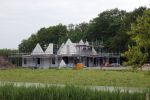 Noordwijkerhout 16 mei 2024
Martien Meiland en Erica Meiland laten een nieuwe villa bouwen op een landgoed in Noordwijkerhout.