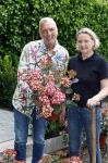 Noordwijk 24 mei 2024
Erica Meiland en Martien Meiland planten bijzondere hortensiaâ€™s in de tuin van hun Boutique Pension Code RosÃ©.