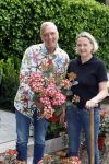 Noordwijk 24 mei 2024
Erica Meiland en Martien Meiland planten bijzondere hortensiaâ€™s in de tuin van hun Boutique Pension Code RosÃ©.