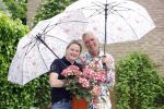 Noordwijk 24 mei 2024
Erica Meiland en Martien Meiland planten bijzondere hortensiaâ€™s in de tuin van hun Boutique Pension Code RosÃ©.