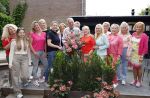 Noordwijk 24 mei 2024
Erica Meiland en Martien Meiland planten bijzondere hortensiaâ€™s in de tuin van hun Boutique Pension Code RosÃ©.