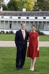 Soestdijk 13 september 2023
Opnames videoland serie Maxima op paleis Soestijk.
Martijn Lakemeier (Willem Alexander) Delfina Chaves (Maxima) Elsie de Brauw ( Beatrix)  Sebastian Koch en Jacob Derwig zijn aanwezig.