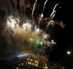 Amsterdam 27 april 2024
Martin Garrix geeft een feest in zijn penthouse met een gigantische vuurwerkshow .