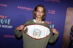 Amsterdam 13 mei 2024
Premiere Crazy House in Tuschinski. De cast met oa Alicia Silverstone Gaite Jansen Matti Stooker Chris Peters Victoria Koblenko Maarten Swart en Steffen Haars . Greg Shapiro presenteert de avond.