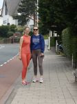 Noordwijk 23 mei 2024
Maxime Meiland en haar zus Montana Meiland zijn na het sporten nog even een kopje koffie gaan drinken bij hun ouders Martien en Erica meiland.