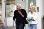 Amsterdam 15 mei 2024
Paul Witteman en zijn vrouw wandelend door Amsterdam zuid.