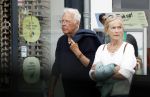 Amsterdam 15 mei 2024
Paul Witteman en zijn vrouw wandelend door Amsterdam zuid.