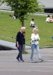 Amsterdam 15 mei 2024
Paul Witteman en zijn vrouw wandelend door Amsterdam zuid.