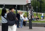 Amsterdam 15 mei 2024
Paul Witteman en zijn vrouw wandelend door Amsterdam zuid.