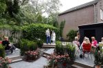 Noordwijk 24 mei 2024
Erica Meiland en Martien Meiland planten bijzondere hortensiaâ€™s in de tuin van hun Boutique Pension Code RosÃ©.