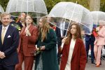 Emmen 27 april 2024
Koningsdag in Emmen met de koninklijke familie . Aanwezig bKoning Willem Alexander Koningin Maxima Prinses Amalia Prinses Alexia Prinses Ariane Prins Constantijn Prinses laurentien Prins Bernhard Prinses Annette Prins Maurits Prinses Marilene Prins Pieter Christiaan Prinses Anita Prins Floris en Prinses Aimee.