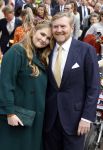 Emmen 27 april 2024
Koningsdag in Emmen met de koninklijke familie . Aanwezig bKoning Willem Alexander Koningin Maxima Prinses Amalia Prinses Alexia Prinses Ariane Prins Constantijn Prinses laurentien Prins Bernhard Prinses Annette Prins Maurits Prinses Marilene Prins Pieter Christiaan Prinses Anita Prins Floris en Prinses Aimee.