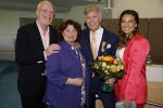 Ede, 26 April 2024
Koninklijke onderscheidingen voor
Marcel Boekhoorn enMarlies Boekhoorn
Burgemeester Rene Verhulst
Rebecca Cabau v Kasbergen met moeder en Marcel Boekhoorn