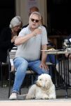 Amsterdam 15 mei 2024
Rijk de Gooijer met zijn hond en kennis op terras in Amsterdam zuid.