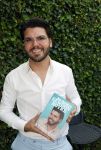 Tilburg 14 mei 2024
Boekpresentatie Roy Donders in Cafe Bet Kolen .
Zij vriendin Michelle dochtertje Romi alsmede zijn ouders en zus Rian Donders waren natuurlijk aanwezig.