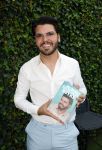 Tilburg 14 mei 2024
Boekpresentatie Roy Donders in Cafe Bet Kolen .
Zij vriendin Michelle dochtertje Romi alsmede zijn ouders en zus Rian Donders waren natuurlijk aanwezig.
