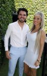 Tilburg 14 mei 2024
Boekpresentatie Roy Donders in Cafe Bet Kolen .
Zij vriendin Michelle dochtertje Romi alsmede zijn ouders en zus Rian Donders waren natuurlijk aanwezig.