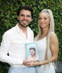 Tilburg 14 mei 2024
Boekpresentatie Roy Donders in Cafe Bet Kolen .
Zij vriendin Michelle dochtertje Romi alsmede zijn ouders en zus Rian Donders waren natuurlijk aanwezig.
