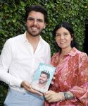 Tilburg 14 mei 2024
Boekpresentatie Roy Donders in Cafe Bet Kolen .
Zij vriendin Michelle dochtertje Romi alsmede zijn ouders en zus Rian Donders waren natuurlijk aanwezig.