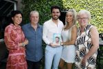 Tilburg 14 mei 2024
Boekpresentatie Roy Donders in Cafe Bet Kolen .
Zij vriendin Michelle dochtertje Romi alsmede zijn ouders en zus Rian Donders waren natuurlijk aanwezig.