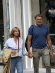 Amsterdam 17 mei 2024
Sandra Masmeijer met haar nieuwe vriend Steven Cnudde op de pc hooftstraat.