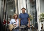 Amsterdam 17 mei 2024
Sandra Masmeijer met haar nieuwe vriend Steven Cnudde op de pc hooftstraat.