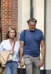 Amsterdam 17 mei 2024
Sandra Masmeijer met haar nieuwe vriend Steven Cnudde op de pc hooftstraat.