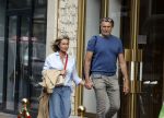 Amsterdam 17 mei 2024
Sandra Masmeijer met haar nieuwe vriend Steven Cnudde op de pc hooftstraat.