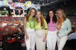 Amsterdam 25 mei 2024
Sandra Valk ging met haar dochters naar  de toppers in Concert in de Johan Cruijff arena. dochter Carlijn is zwanger