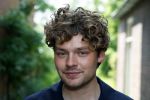 Wageningen 13 mei 2024
Presentatie musical 40-45 in hotel de Wereld met oa Soy Kroon Holly Brood Sjoerd Pleijsier Babette v Veen Kees Boot Frits Barend Dorian Bindels Gaia Aikman en Niniane Everaert.