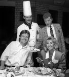 Eindhoven, 12 April 1988
Diner t.g.v. het kampioenschap bij Rest. De Tongelreep met o.a.:
Willeke Alberti Soren Lerby 120488