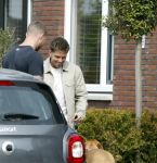 Wilnis 20 en 21 mei 2025
Andre Hazes bij zijn huis met zijn hond .