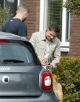 Wilnis 20 en 21 mei 2025
Andre Hazes bij zijn huis met zijn hond .