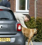 Wilnis 20 en 21 mei 2025
Andre Hazes bij zijn huis met zijn hond .