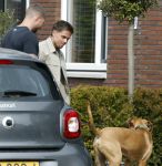 Wilnis 20 en 21 mei 2025
Andre Hazes bij zijn huis met zijn hond .