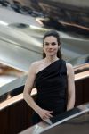 Rotterdam 15 mei 2025
Koningin MÃ¡xima opent Fenix, het kunstmuseum over migratie in Rotterdam. Het museum is gevestigd in een gerestaureerde monumentale loods uit 1923 die staat op de kade van vertrek en aankomst, de plek waar miljoenen mensen een nieuw leven zijn begonnen. Anna Drijver