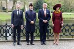 Voorschoten 16 april 2025
Dag twee van het bstaatsbezoek van Nederland en Oman. Er is een lunch op kasteel Duivenvoorde waarbij oa aanwezig zijn , Koning Willem Alexander Koningin Maxima de Sultan van Oman en minister president Dick Schoof .