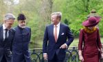 Voorschoten 16 april 2025
Dag twee van het bstaatsbezoek van Nederland en Oman. Er is een lunch op kasteel Duivenvoorde waarbij oa aanwezig zijn , Koning Willem Alexander Koningin Maxima de Sultan van Oman en minister president Dick Schoof .
