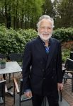Renkum 21 april 2025
Ronnie Tober 80 jaar . Hij geeft feest in restaurant Campman in Renkum . Zijn partner Jan Jochems is natuurlijk aanwezig . George Baker met zijn vrouw Blanche