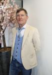 Utrecht 7 mei 2025
Boekpresentatie Jan v Halst bij Louwman exclusive . Huub v d Lubbe kwam met zijn vrouw