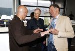 Utrecht 7 mei 2025
Boekpresentatie Jan v Halst bij Louwman exclusive . Jan v Halst en Huub v d Lubbe met zijn vrouw