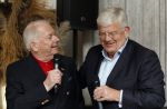 Renkum 21 april 2025
Ronnie Tober 80 jaar . Hij geeft feest in restaurant Campman in Renkum . Zijn partner Jan Jochems is natuurlijk aanwezig . Burgemeester van Den Haag Jan v Zanen reikt de eerste cd uit. Jan v Zanen kwam met zijn partner Simone Richardson