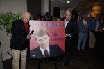 Renkum 21 april 2025
Ronnie Tober 80 jaar . Hij geeft feest in restaurant Campman in Renkum . Zijn partner Jan Jochems is natuurlijk aanwezig . Burgemeester van Den Haag Jan v Zanen reikt de eerste cd uit. Jan v Zanen kwam met zijn partner Simone Richardson
