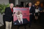 Renkum 21 april 2025
Ronnie Tober 80 jaar . Hij geeft feest in restaurant Campman in Renkum . Zijn partner Jan Jochems is natuurlijk aanwezig . Burgemeester van Den Haag Jan v Zanen reikt de eerste cd uit. Jan v Zanen kwam met zijn partner Simone Richardson