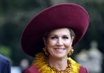 Voorschoten 16 april 2025
Dag twee van het bstaatsbezoek van Nederland en Oman. Er is een lunch op kasteel Duivenvoorde waarbij oa aanwezig zijn , Koning Willem Alexander Koningin Maxima de Sultan van Oman en minister president Dick Schoof .