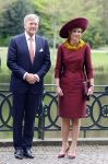 Voorschoten 16 april 2025
Dag twee van het bstaatsbezoek van Nederland en Oman. Er is een lunch op kasteel Duivenvoorde waarbij oa aanwezig zijn , Koning Willem Alexander Koningin Maxima de Sultan van Oman en minister president Dick Schoof .
