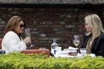Blaricum 21 mei 2025
Leontine Ruiters op terras in Blaricum